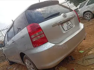 Toyota Wish 2006 Silver