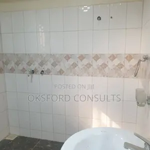 3bdrm Apartment in Makindye for rent