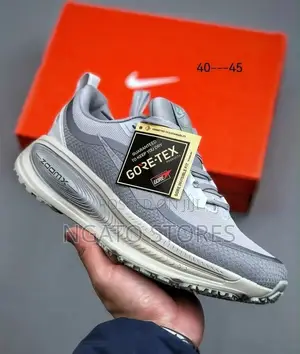 Nike Vomero 18 Gore-Tex
