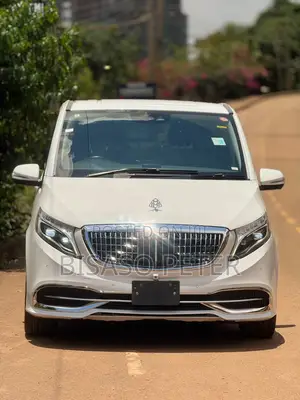 Mercedes-Benz Viano 2016 White
