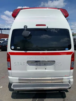 Toyota HiAce 2018 White