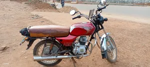 Bajaj Boxer 100 2024 Red