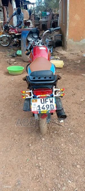 Bajaj CT 125X 2024 Red
