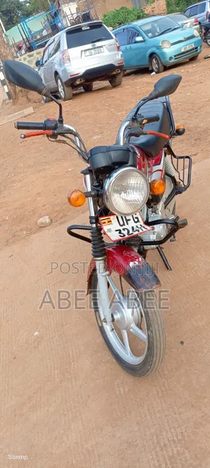 TVS HLX 125 2024 Red