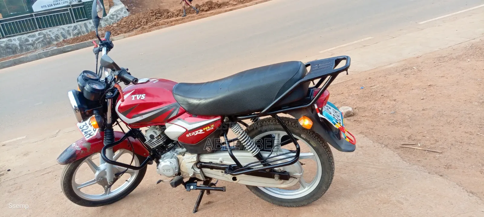 TVS HLX 125 2024 Red