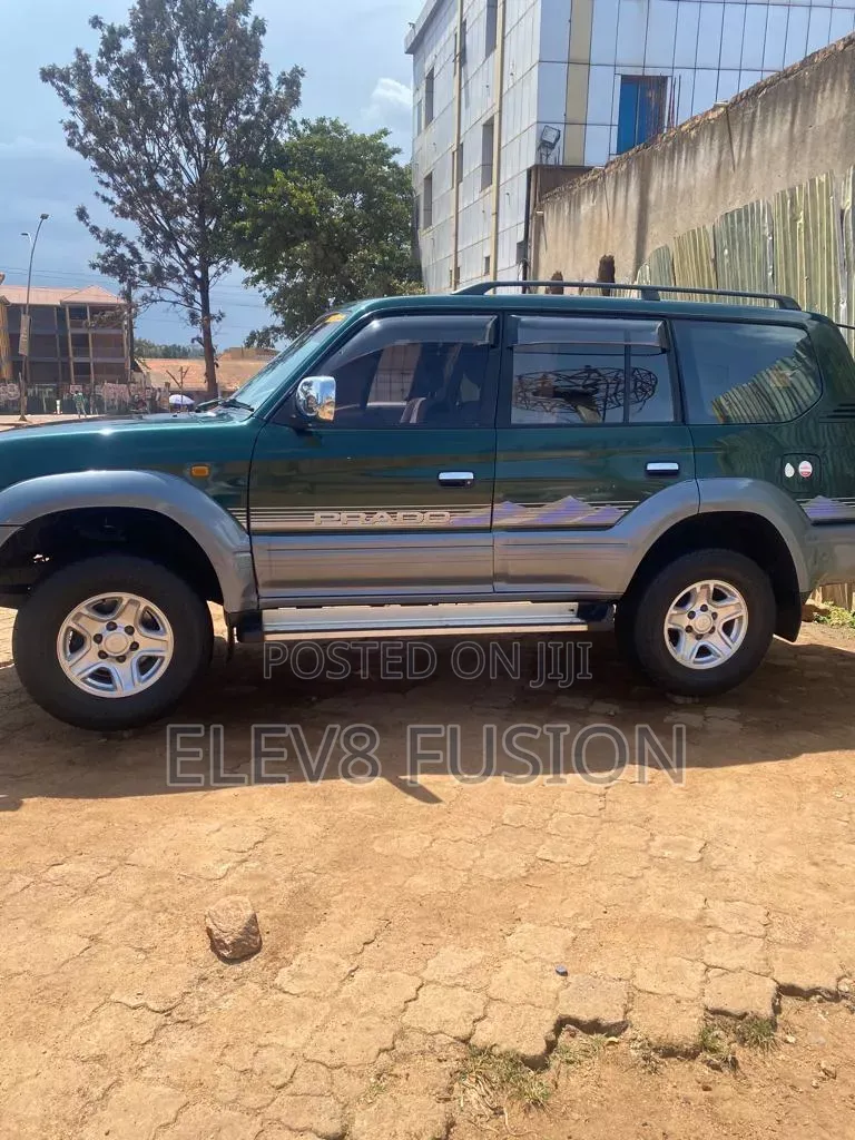 Toyota Land Cruiser Prado 1998 Green