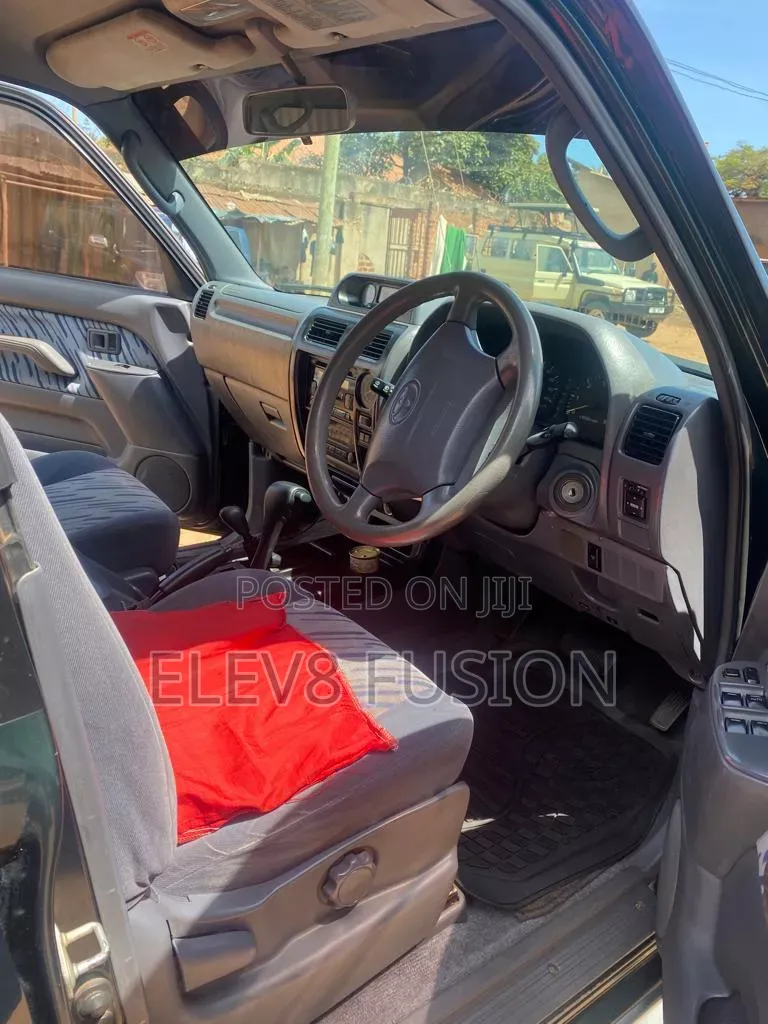 Toyota Land Cruiser Prado 1998 Green