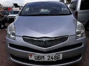 Toyota Ractis 2008 Silver