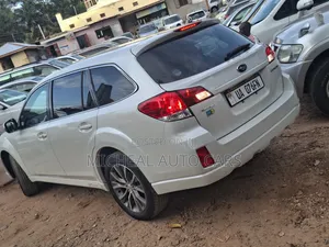 Subaru Outback 2011 White