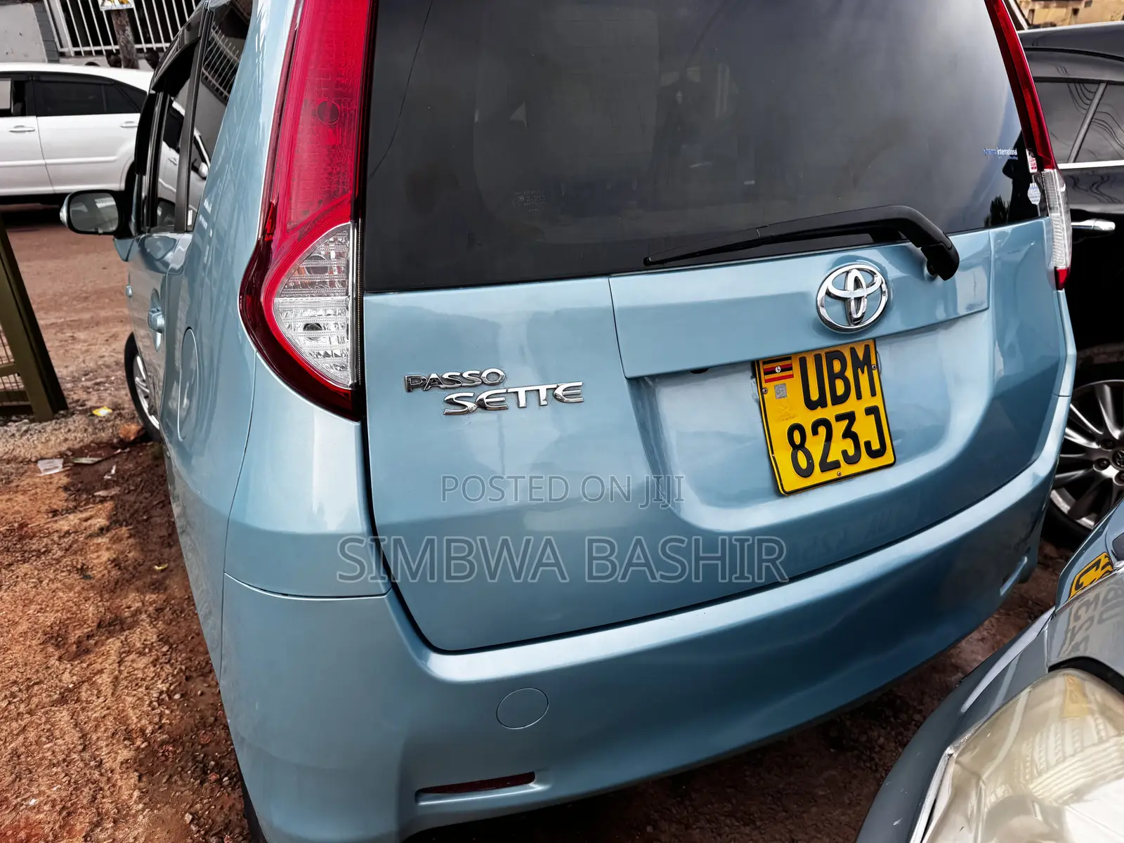 Toyota Passo Sette 2010 Blue