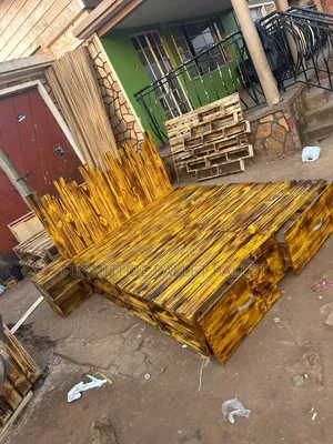 Pallet Bed