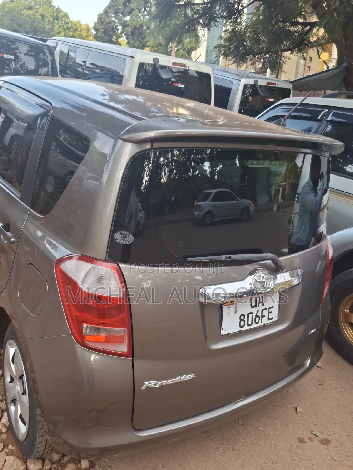 Toyota Ractis 2010 Gray