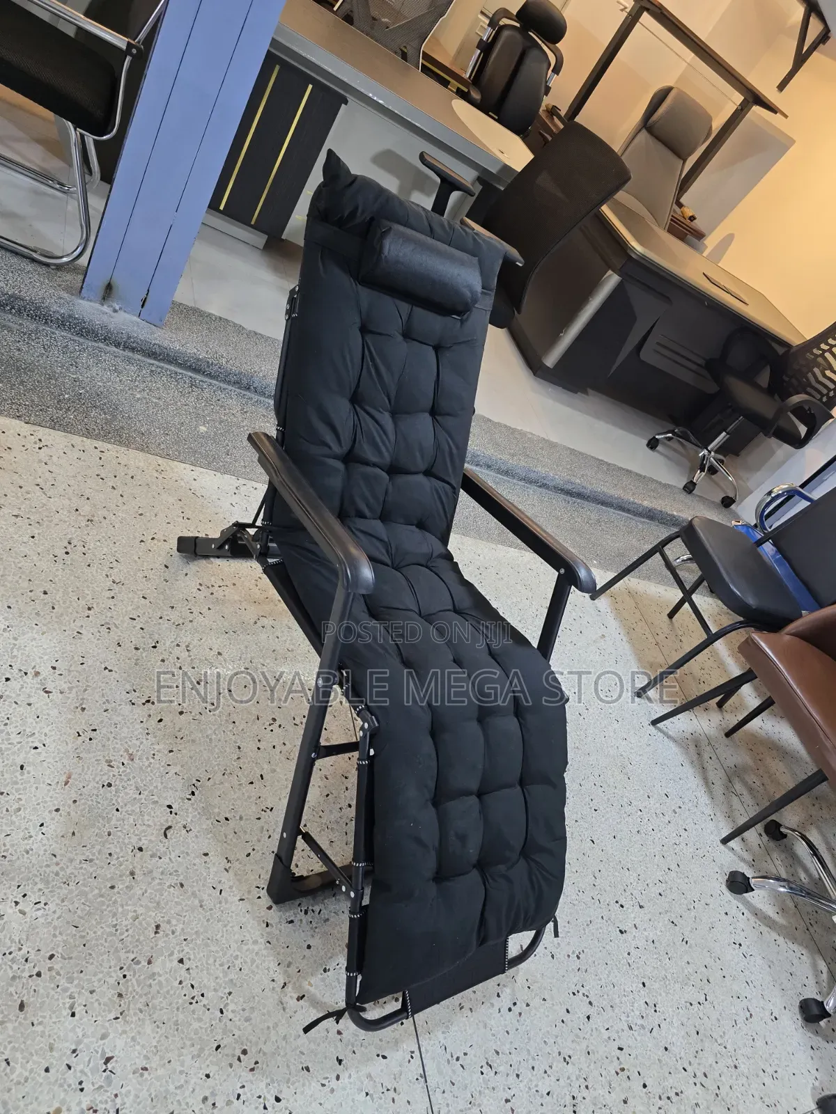 Comfortable Reclining Resting Chair Resting Chair