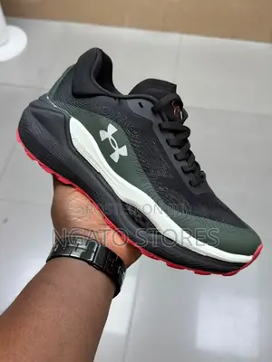 Under ArmourAthletic Sneaker