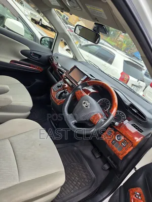 Toyota Wish 2012 White