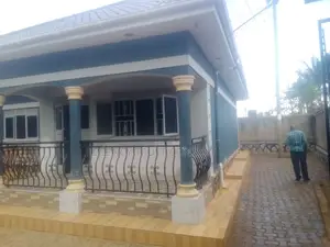 2bdrm House in Kirinya, Central Division for rent