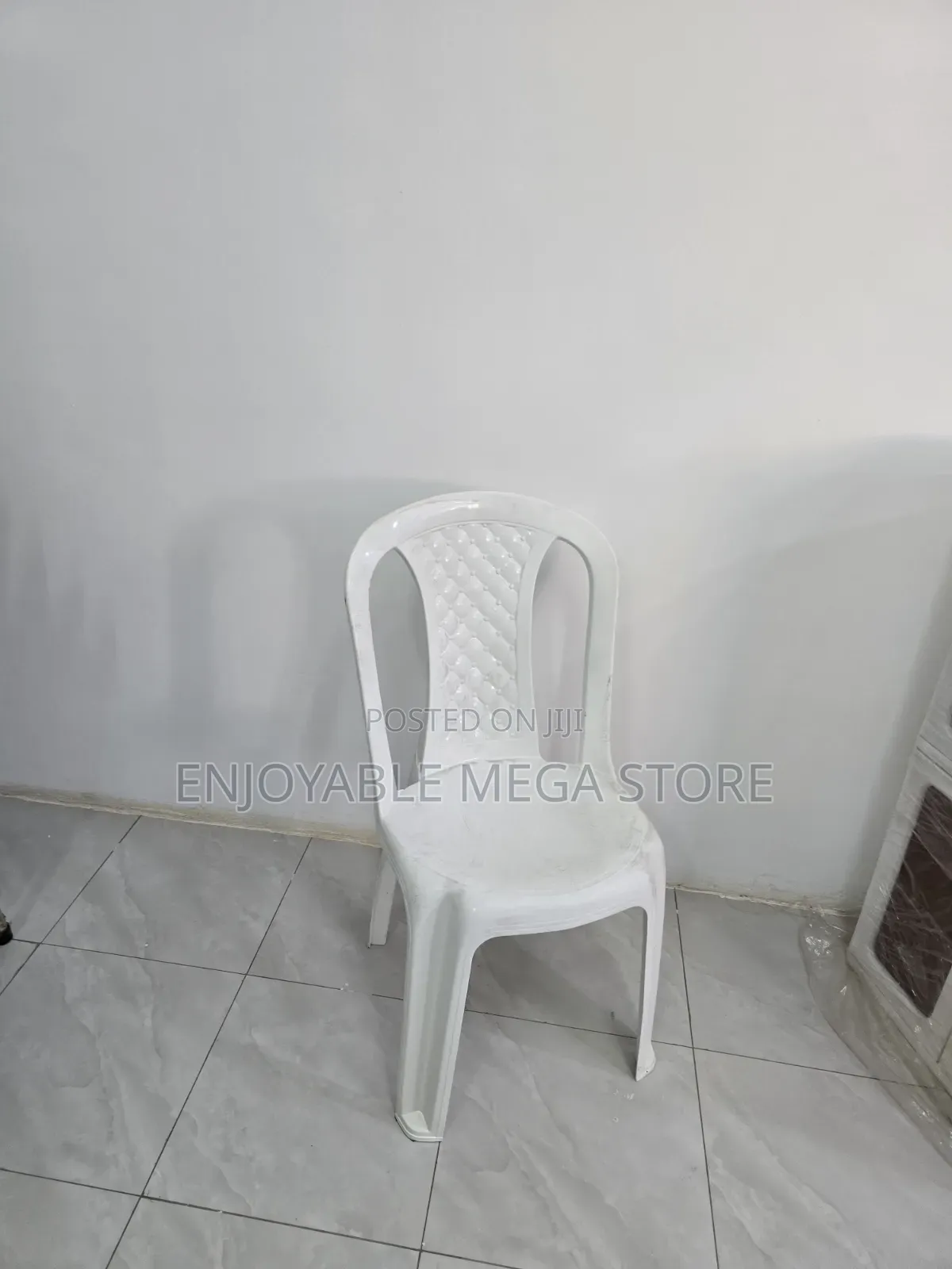 1Pcs Stackable Plastic Chairs Plastic Chairs