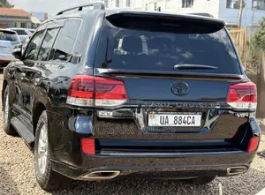 Toyota Land Cruiser 4.6 V8 ZX 2017 Black