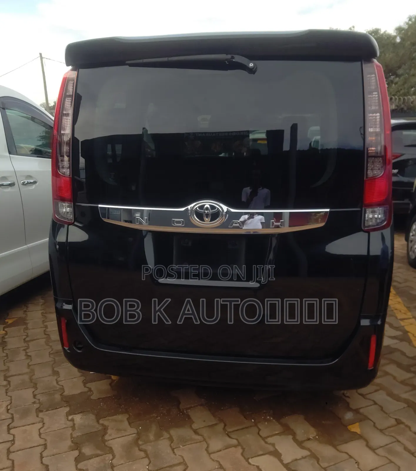 Toyota Noah 2017 Black