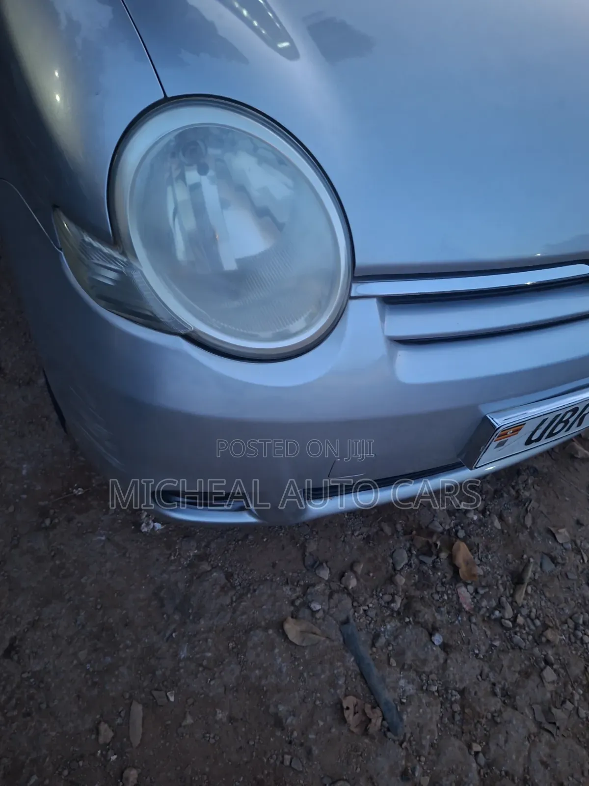 Toyota Sienta 2010 Gray
