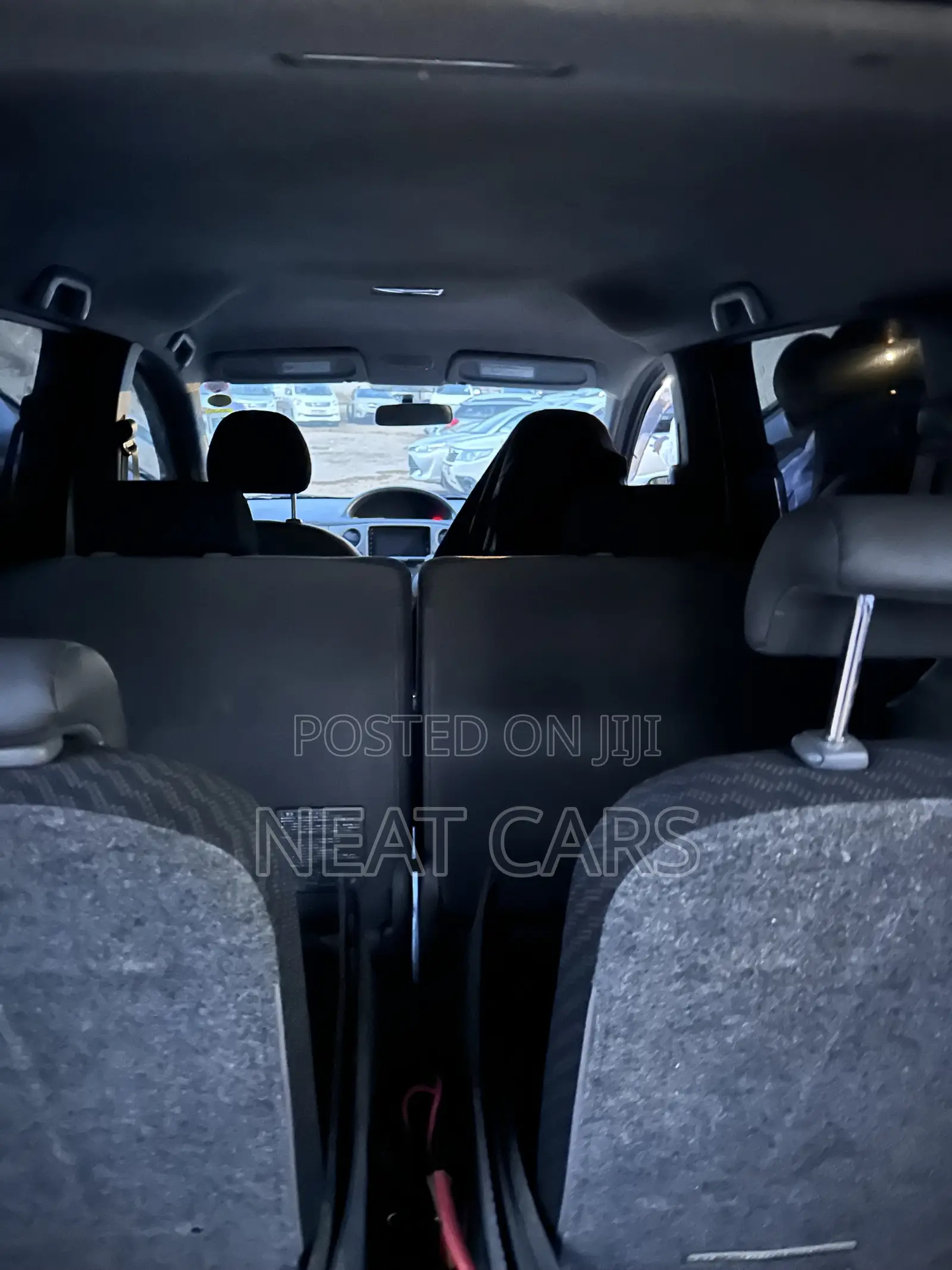 Toyota Sienta 2009 Gray