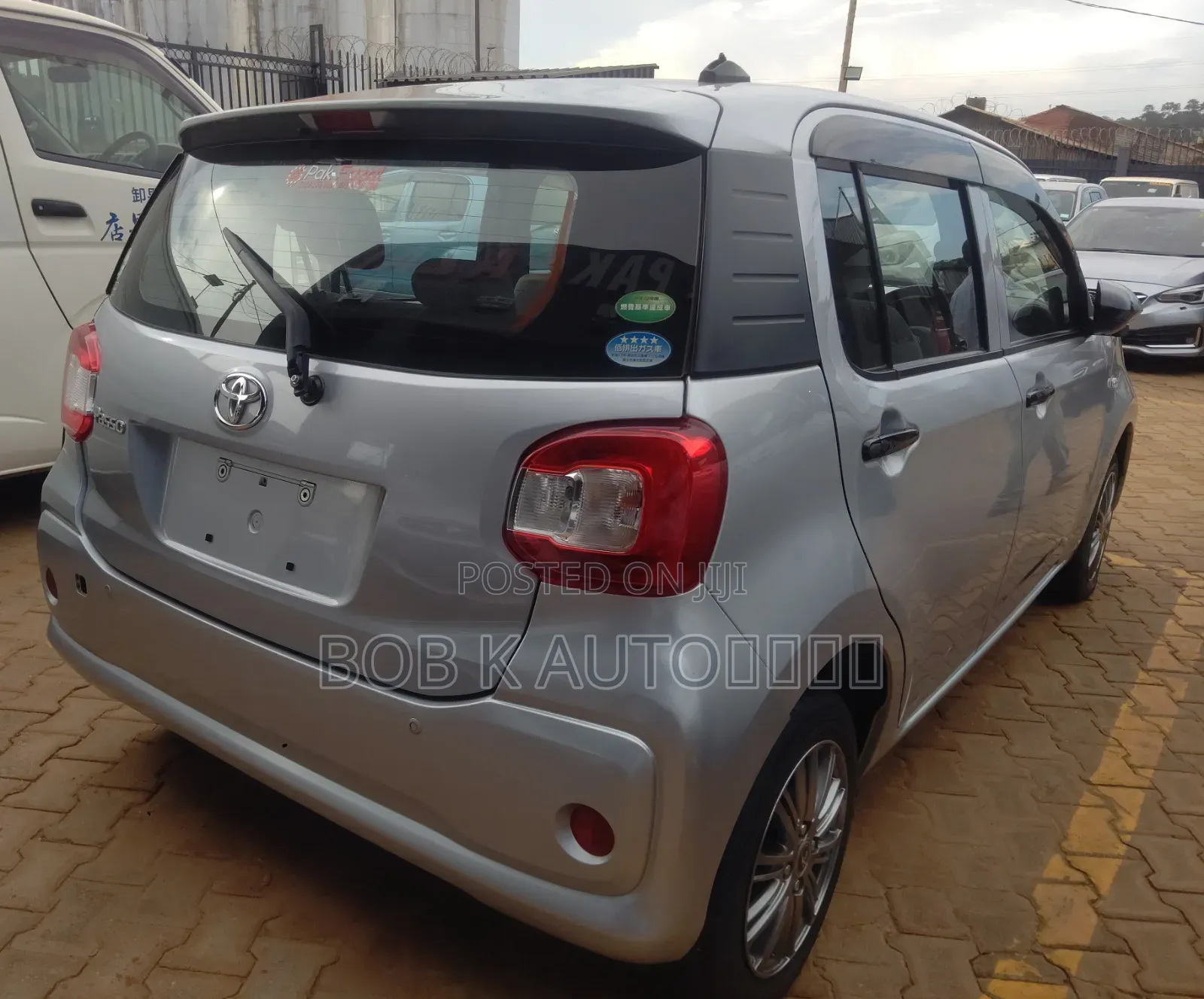 Toyota Passo 2017 Silver
