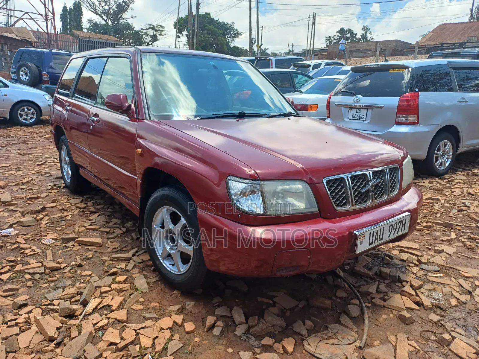 Subaru Forester 2.0 S 2000 Red