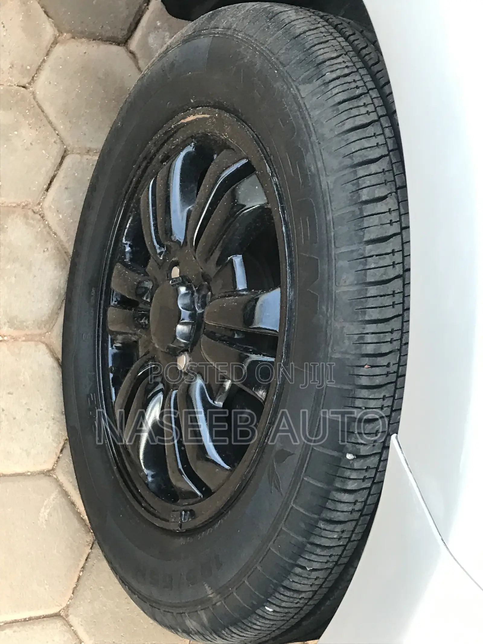 Toyota Ractis 2007 Silver