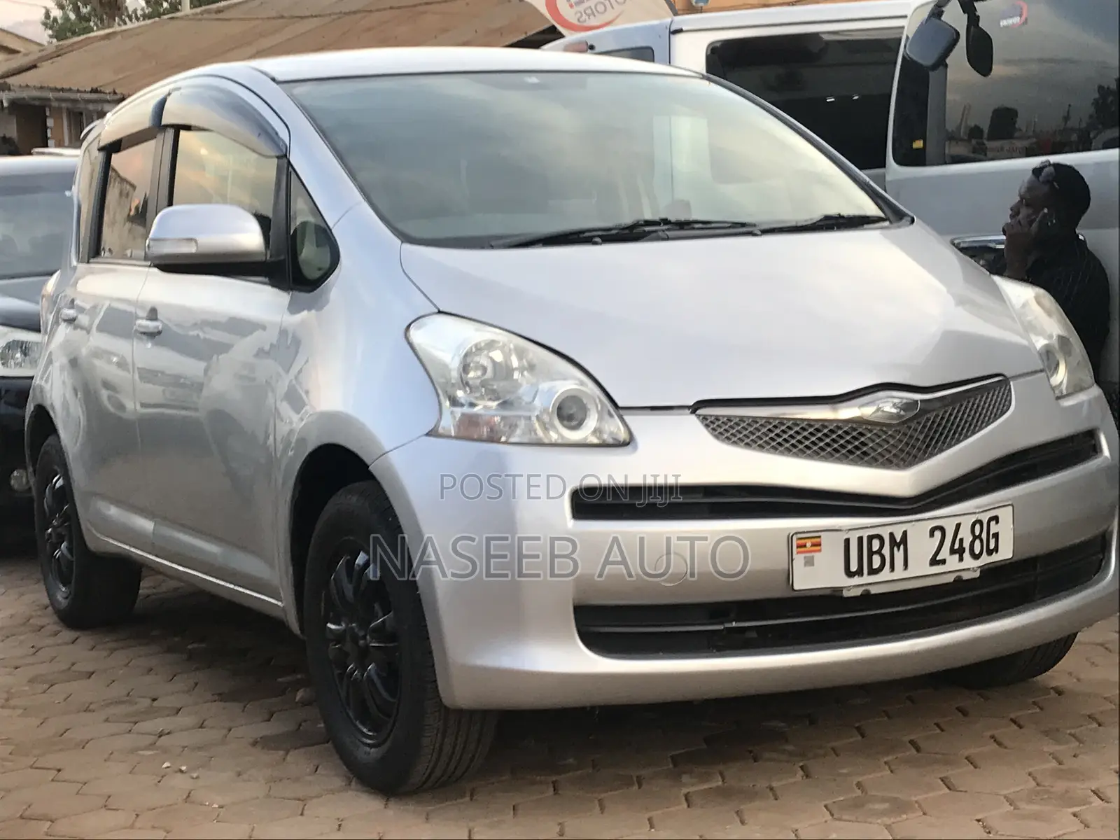 Toyota Ractis 2007 Silver