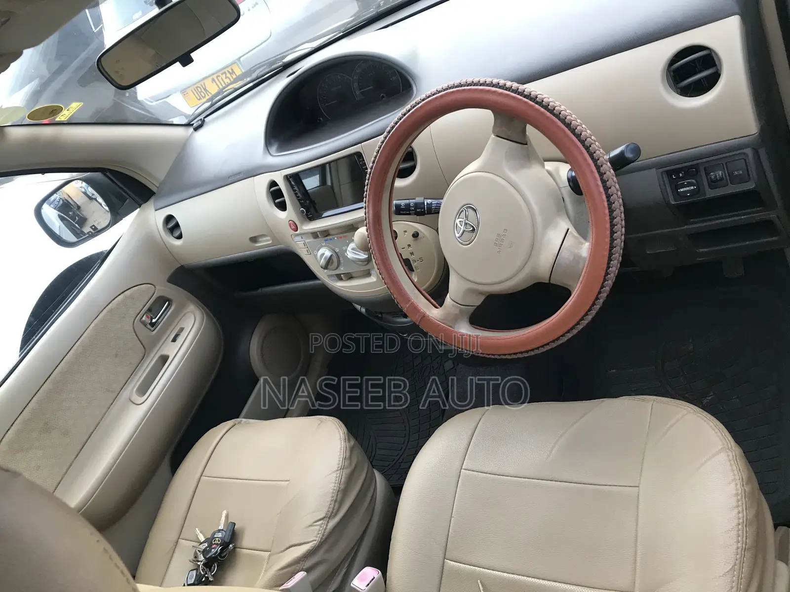 Toyota Sienta 2008 Silver