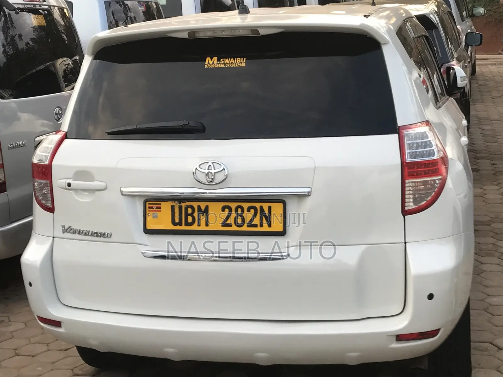 Toyota Vanguard 2009 White