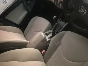 Toyota Vanguard 2009 White