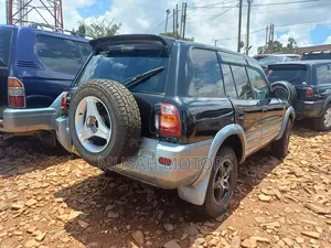 Toyota RAV4 Automatic 2000 Black