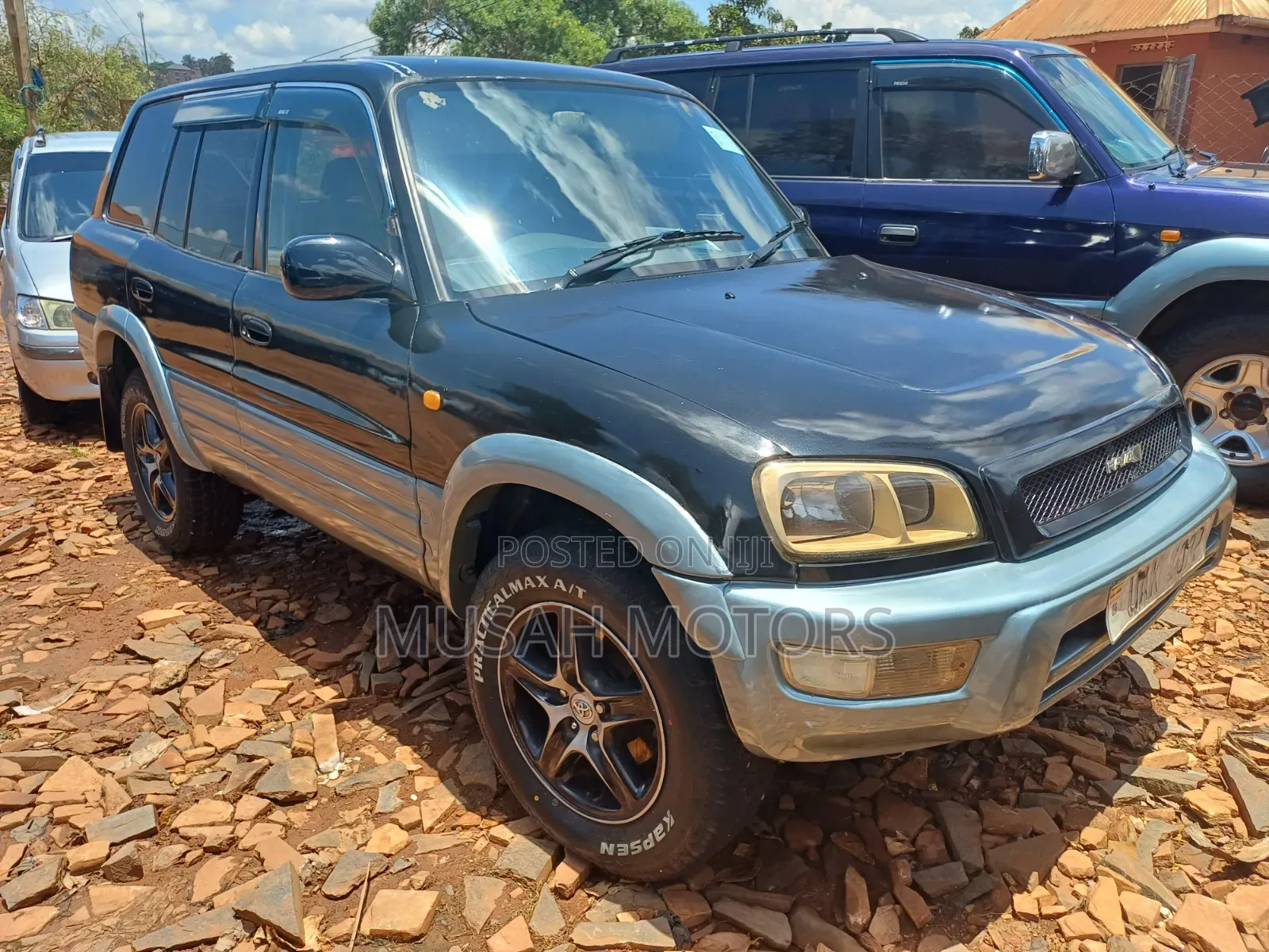Toyota RAV4 Automatic 2000 Black