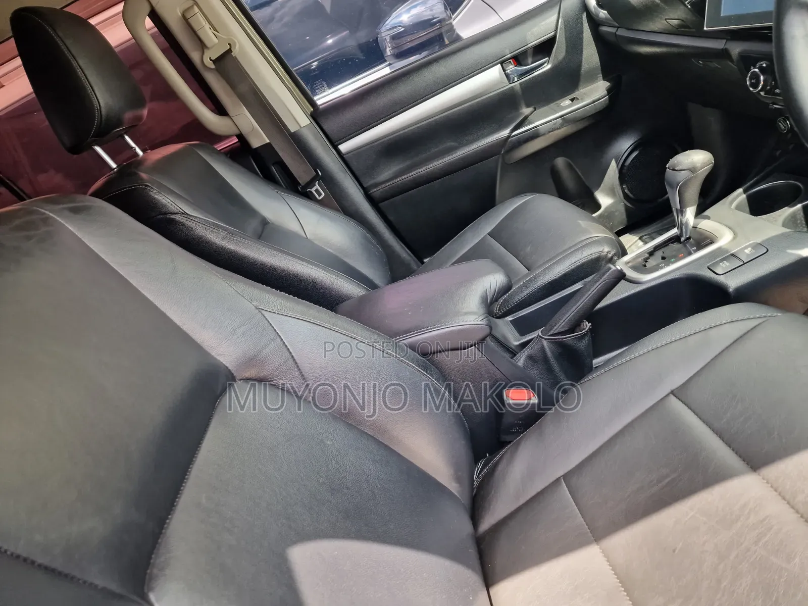 Toyota Hilux 2016 Gray