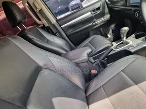 Toyota Hilux 2016 Gray