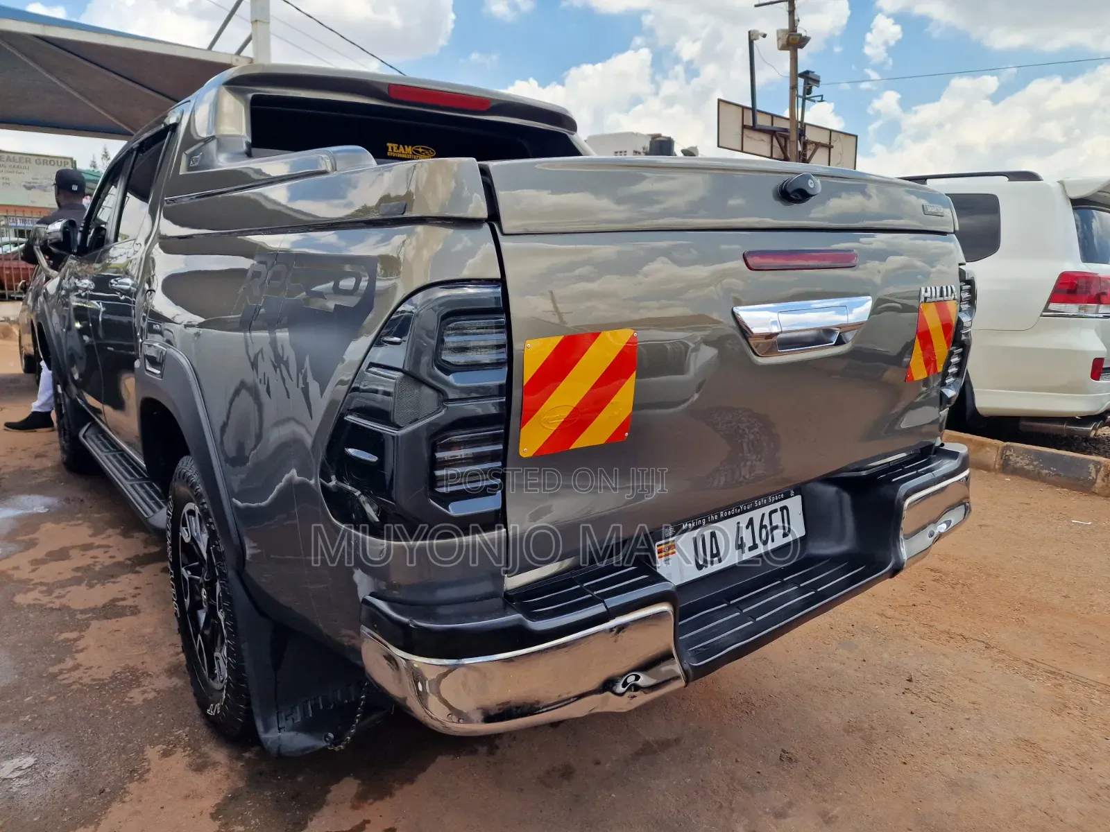 Toyota Hilux 2016 Gray