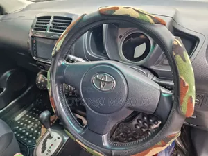 Toyota IST 2008 Silver