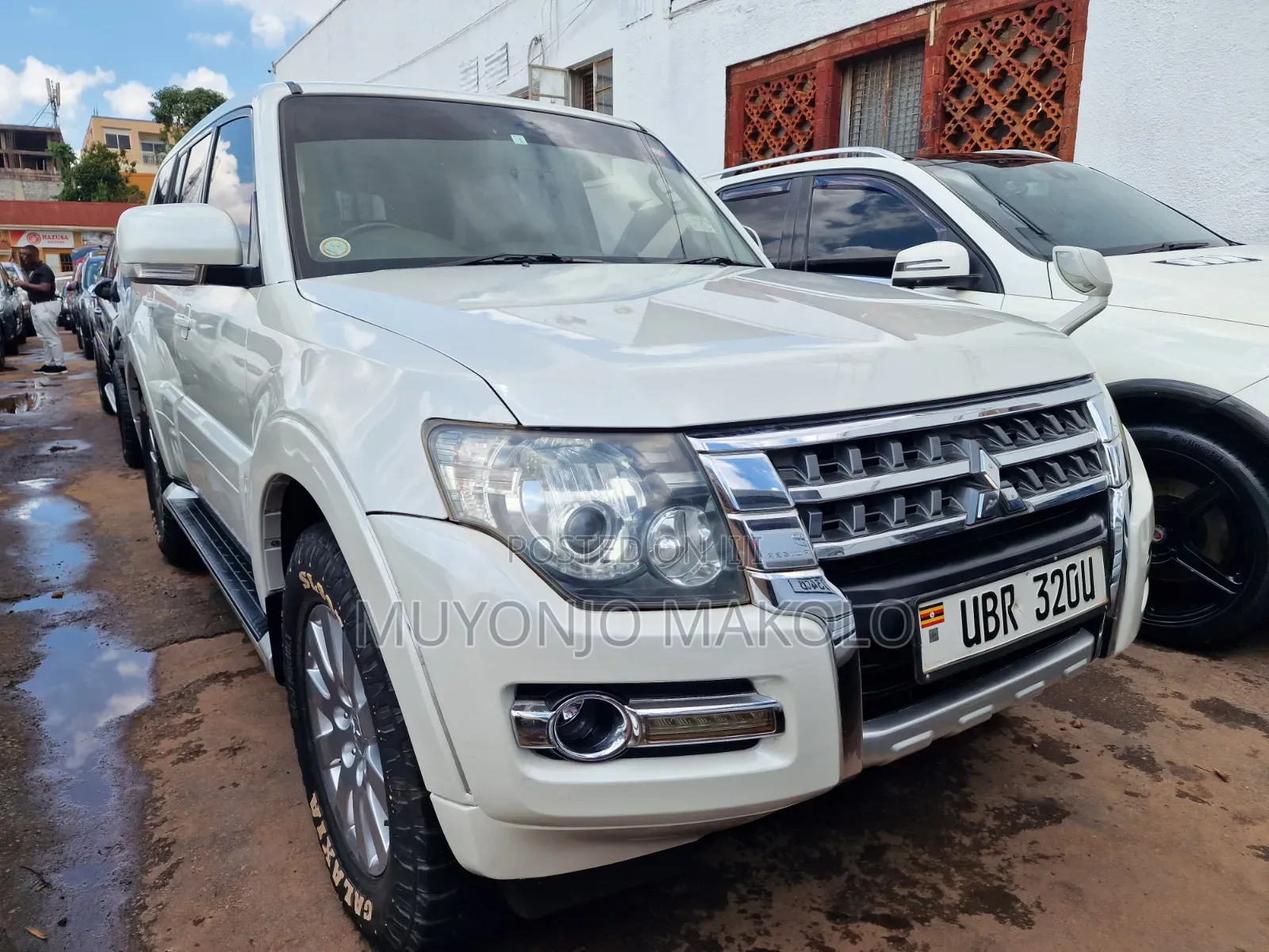Mitsubishi Pajero 2011 White