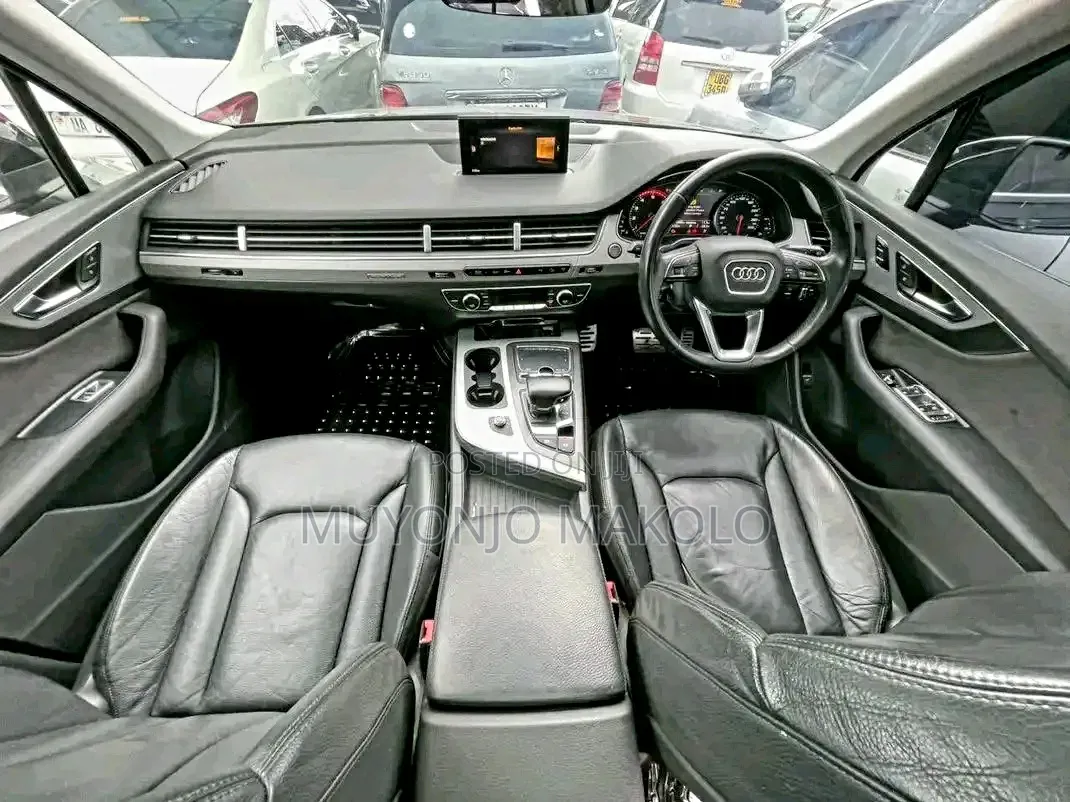Audi Q7 2018 Black