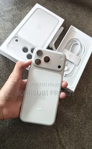 New Apple iPhone 17 Pro Max 256 GB Silver