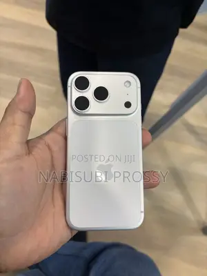 New Apple iPhone 17 Pro Max 256 GB Silver