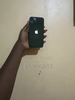 Apple iPhone 13 128 GB Green