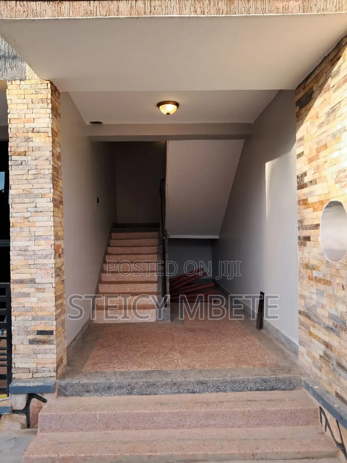 2bdrm Apartment in Ssisa for rent