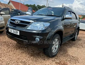 Toyota Fortuner 2009 Black