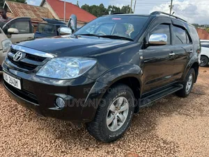 Toyota Fortuner 2009 Black