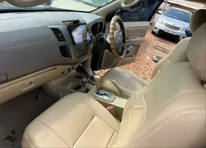 Toyota Fortuner 2009 Black