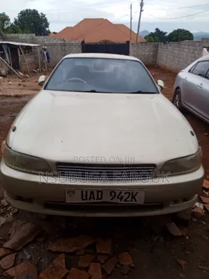 Toyota Mark II 1992 Gold