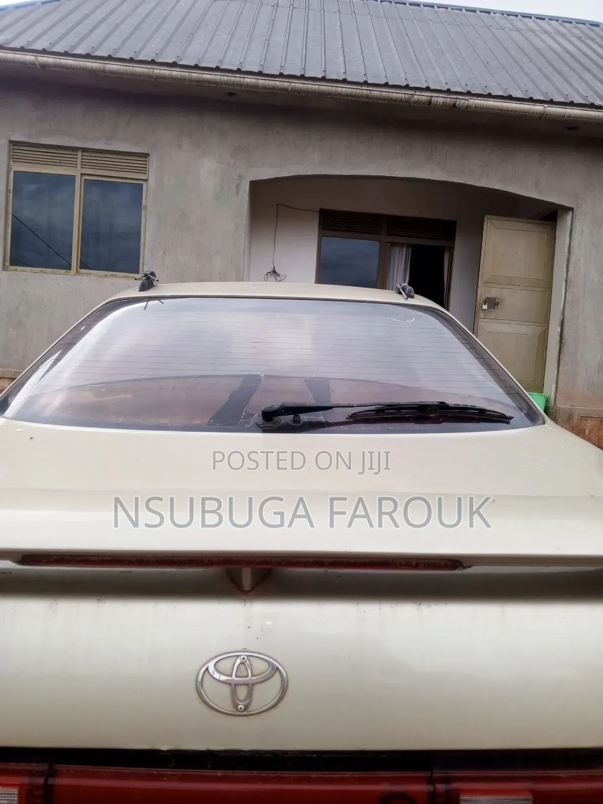 Toyota Mark II 1992 Gold