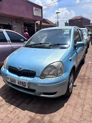Toyota Vitz 1.3 FWD 3dr 2003 Blue